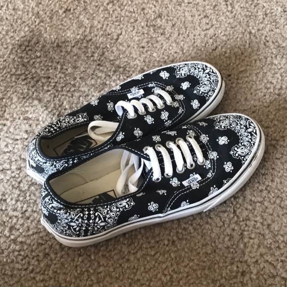 bandana print vans